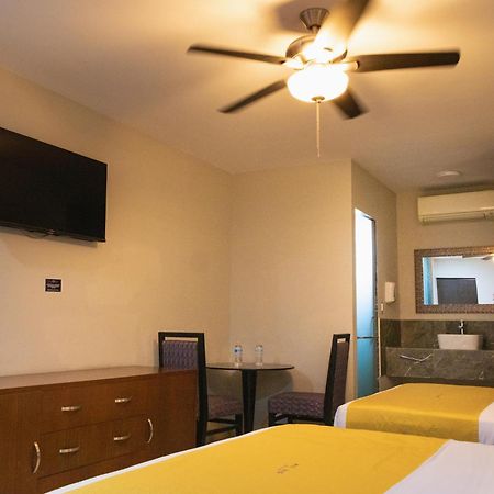 Hotel Maioris El Diez Culiacán 外观 照片