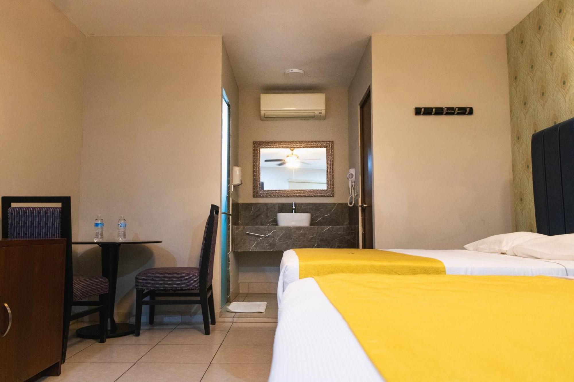 Hotel Maioris El Diez Culiacán 外观 照片