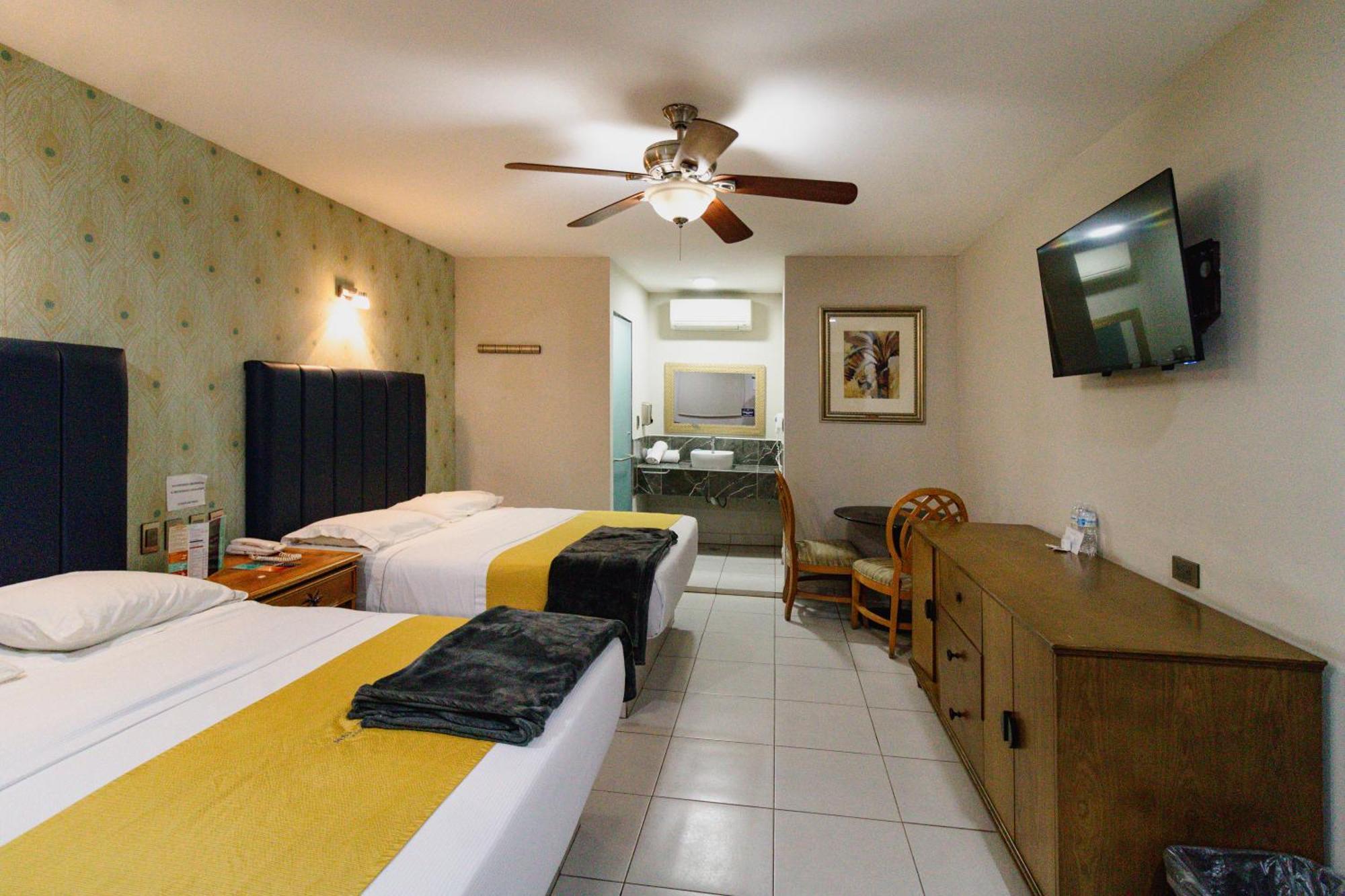 Hotel Maioris El Diez Culiacán 外观 照片